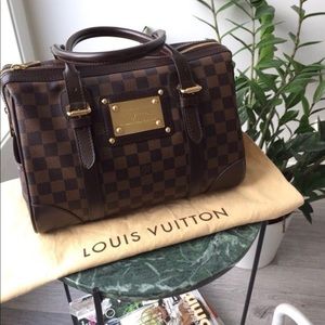 Authentic Louis Vuitton Damier Berkeley bag